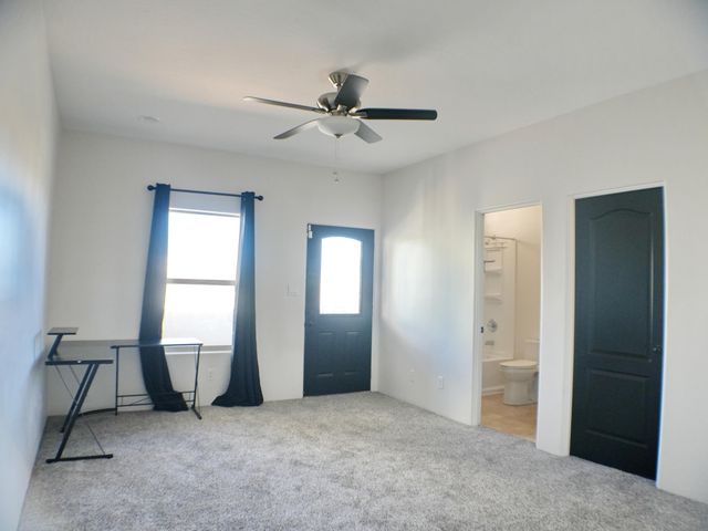 6427 POJOAQUE Drive NW, Albuquerque, NM 87120