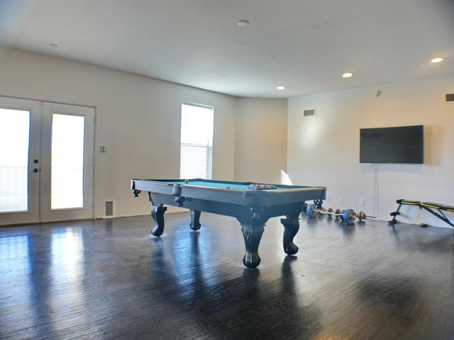 6427 POJOAQUE Drive NW, Albuquerque, NM 87120