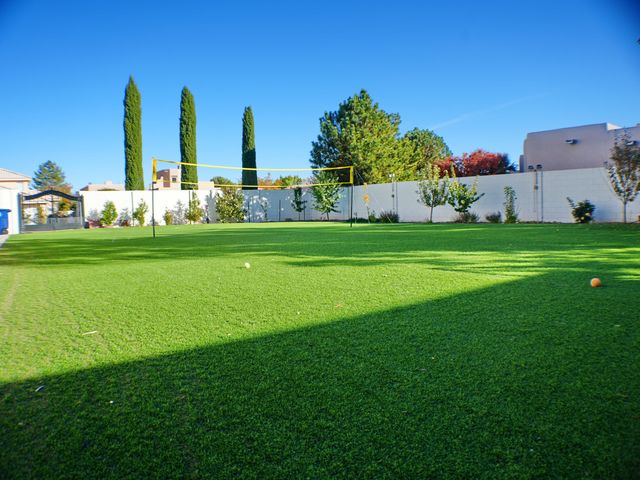 6427 POJOAQUE Drive NW, Albuquerque, NM 87120