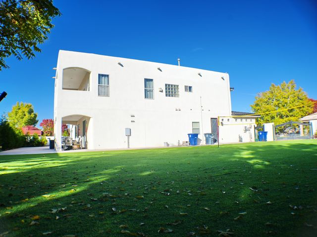 6427 POJOAQUE Drive NW, Albuquerque, NM 87120