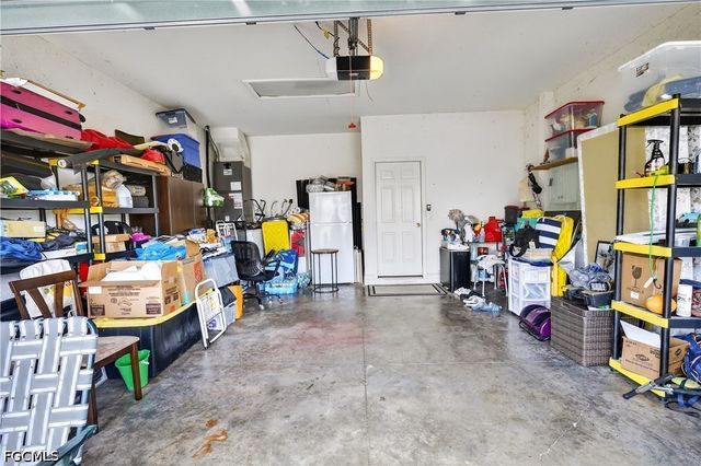 9689 Pineapple Preserve CT, Fort Myers, FL 33908