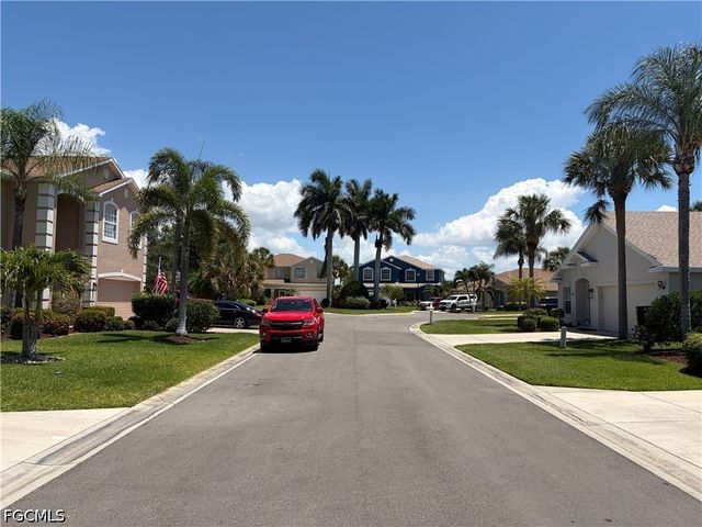 9689 Pineapple Preserve CT, Fort Myers, FL 33908