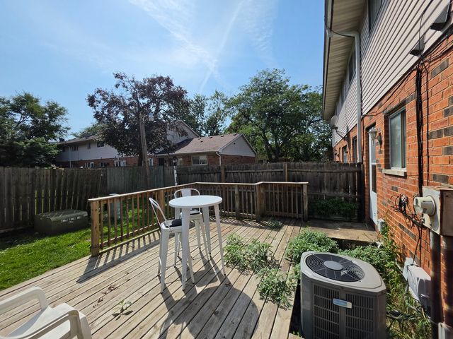 5044 Brighton Lane, Richton Park, IL 60471