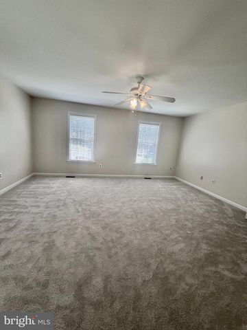 9504 S S. ROYAL CREST CT, Fredericksburg, VA 22408