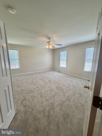 9504 S S. ROYAL CREST CT, Fredericksburg, VA 22408