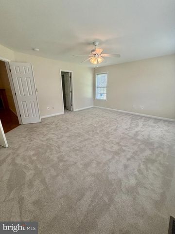9504 S S. ROYAL CREST CT, Fredericksburg, VA 22408