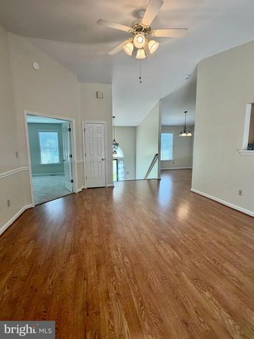 9504 S S. ROYAL CREST CT, Fredericksburg, VA 22408