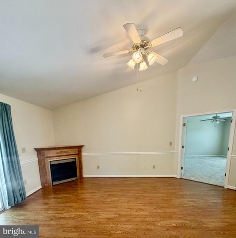 9504 S S. ROYAL CREST CT, Fredericksburg, VA 22408
