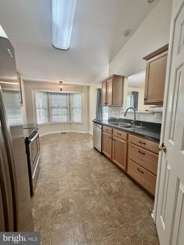 9504 S S. ROYAL CREST CT, Fredericksburg, VA 22408