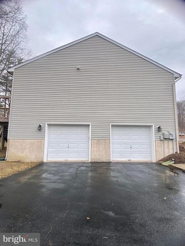 9504 S S. ROYAL CREST CT, Fredericksburg, VA 22408