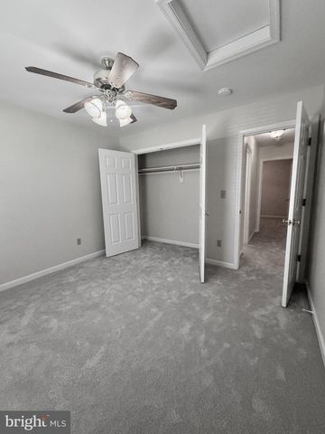 9504 S S. ROYAL CREST CT, Fredericksburg, VA 22408