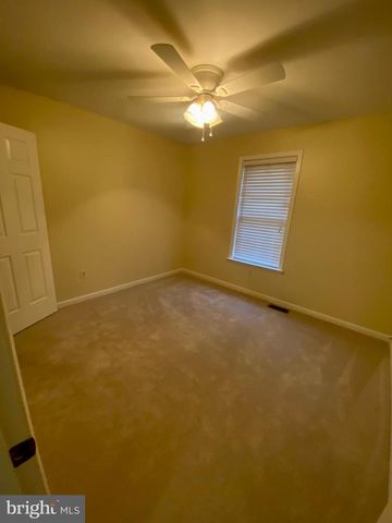 9504 S S. ROYAL CREST CT, Fredericksburg, VA 22408