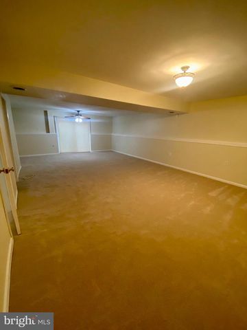 9504 S S. ROYAL CREST CT, Fredericksburg, VA 22408