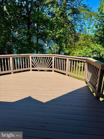 9504 S S. ROYAL CREST CT, Fredericksburg, VA 22408