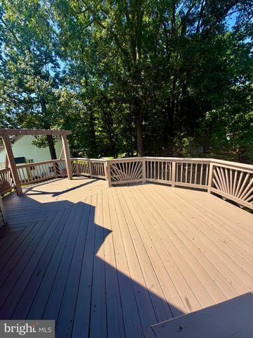 9504 S S. ROYAL CREST CT, Fredericksburg, VA 22408