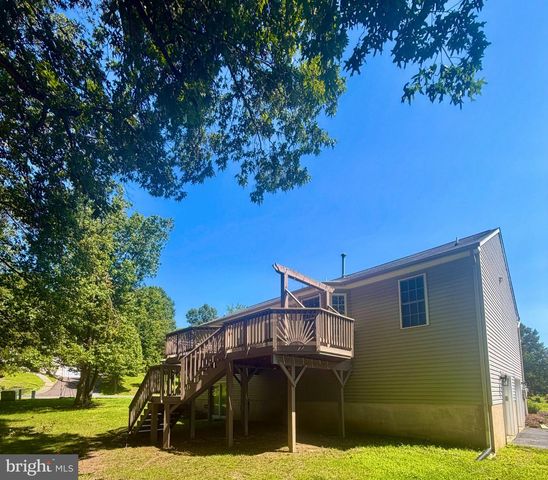 9504 S S. ROYAL CREST CT, Fredericksburg, VA 22408