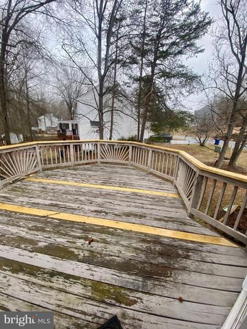 9504 S S. ROYAL CREST CT, Fredericksburg, VA 22408