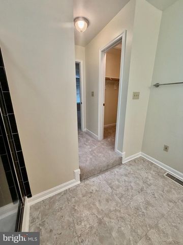 9504 S S. ROYAL CREST CT, Fredericksburg, VA 22408