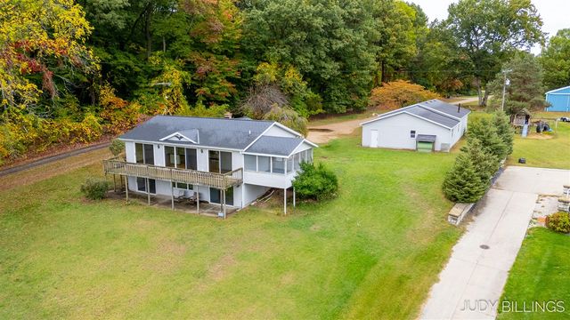 6342 Old Allegan Road, Saugatuck, MI 49453