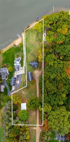 6342 Old Allegan Road, Saugatuck, MI 49453
