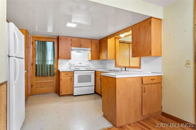 6342 Old Allegan Road, Saugatuck, MI 49453