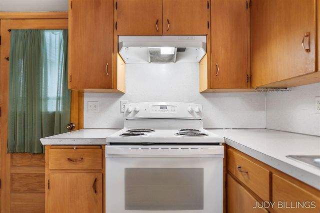 6342 Old Allegan Road, Saugatuck, MI 49453
