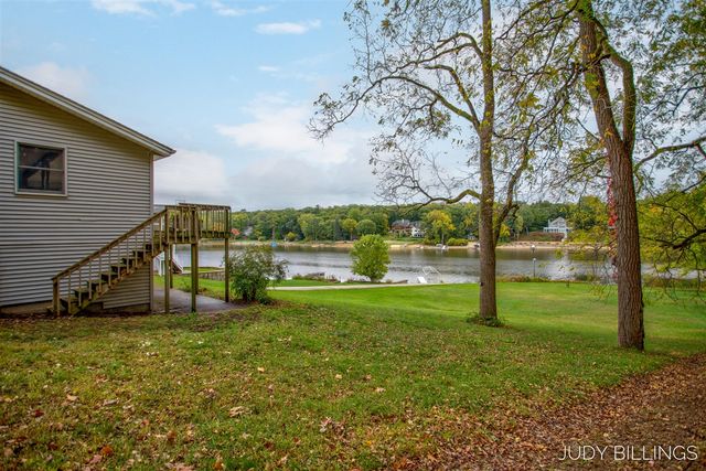 6342 Old Allegan Road, Saugatuck, MI 49453