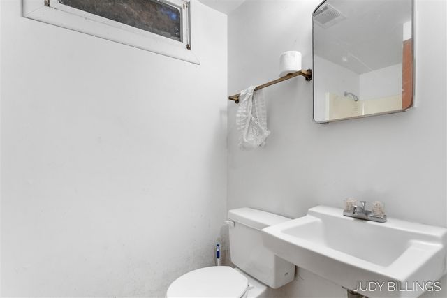 6342 Old Allegan Road, Saugatuck, MI 49453