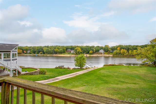 6342 Old Allegan Road, Saugatuck, MI 49453