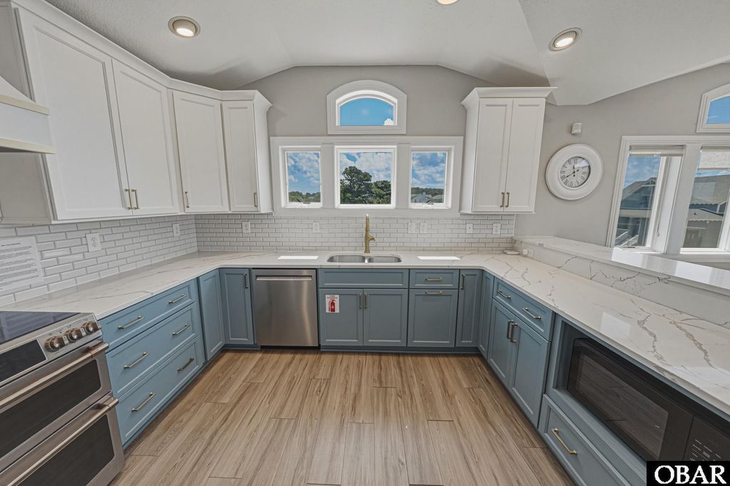 Image 21 of property listing at 410 First Flight Run Lot# 21R, Kitty Hawk, NC 27949