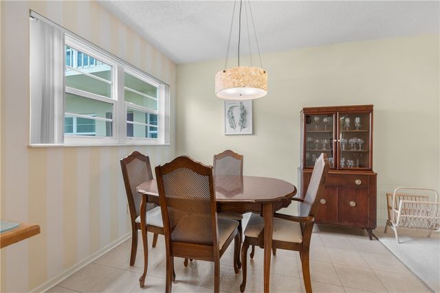 19 Vista Gardens Trail 106, Vero Beach, FL 32962