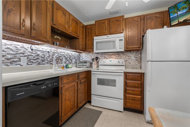 19 Vista Gardens Trail 106, Vero Beach, FL 32962