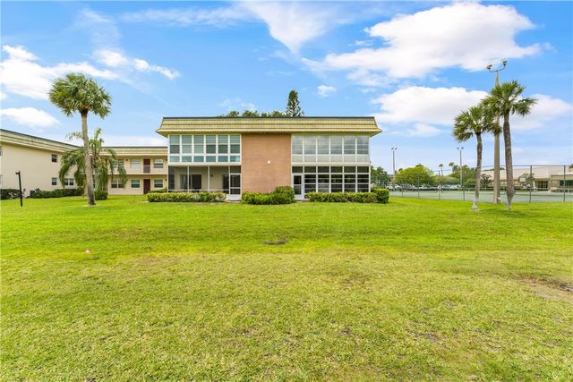 19 Vista Gardens Trail 106, Vero Beach, FL 32962