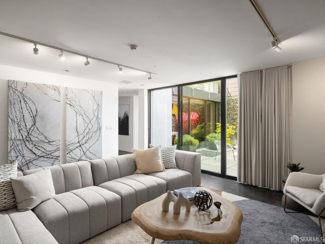 2005 18th Street, San Francisco, CA 94107