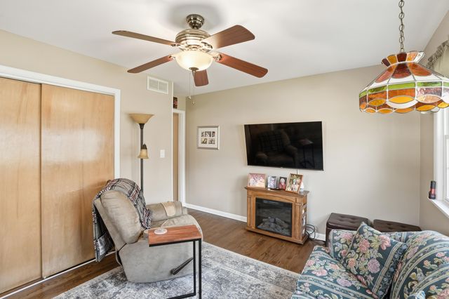 8951 State Line Road, Dyer, IN 46311