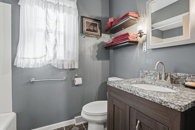 8951 State Line Road, Dyer, IN 46311