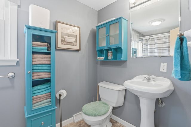 8951 State Line Road, Dyer, IN 46311