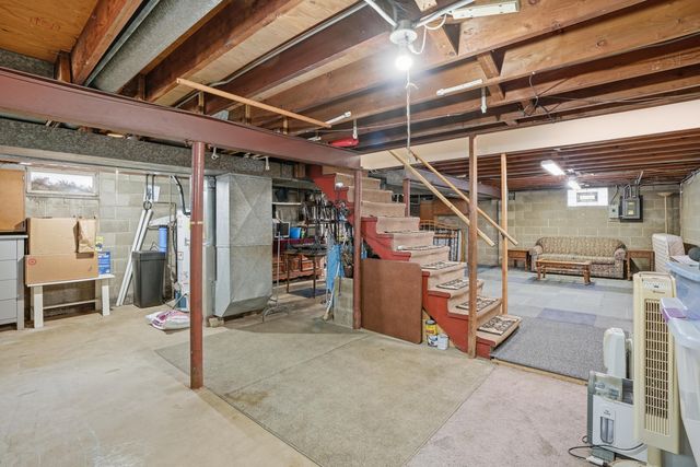 8951 State Line Road, Dyer, IN 46311