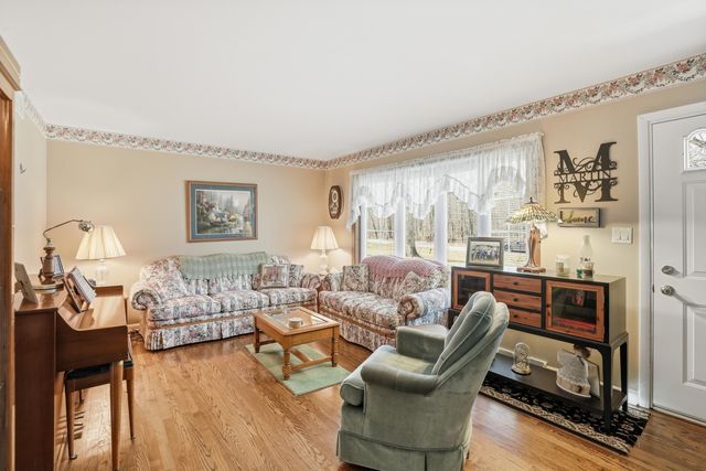 8951 State Line Road, Dyer, IN 46311