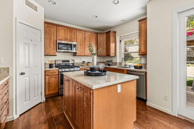 3218 Rancho Reata, Carlsbad, CA 92009