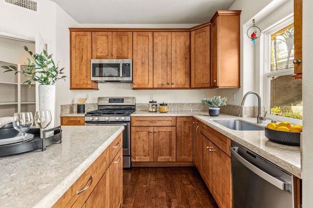 3218 Rancho Reata, Carlsbad, CA 92009