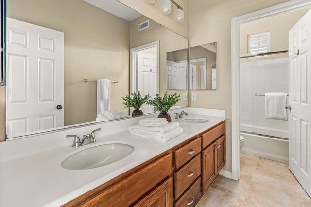 3218 Rancho Reata, Carlsbad, CA 92009