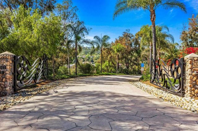 3218 Rancho Reata, Carlsbad, CA 92009