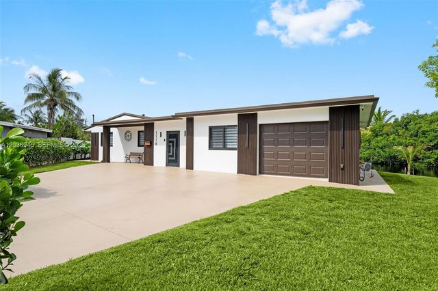 1178 Grant St, Hollywood, FL 33019