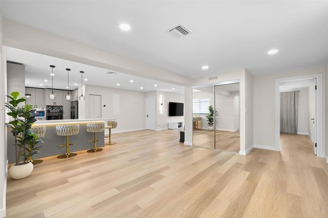 1178 Grant St, Hollywood, FL 33019