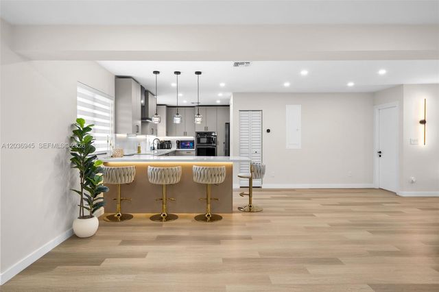 1178 Grant St, Hollywood, FL 33019