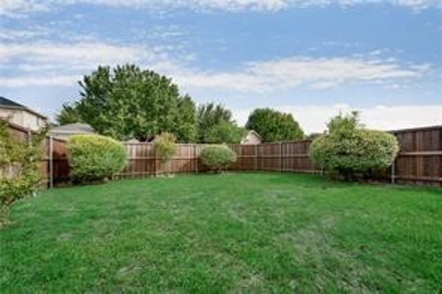 2112 Pecan Creek Drive, Mesquite, TX 75181