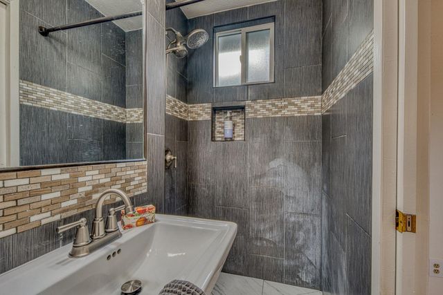 1205 Lincoln Avenue, Pacific Grove, CA 93950