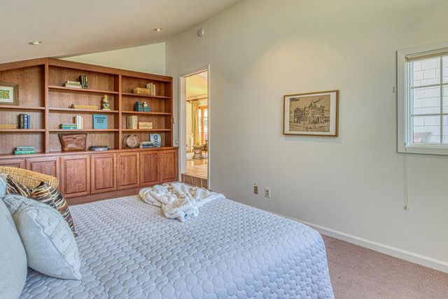 1205 Lincoln Avenue, Pacific Grove, CA 93950