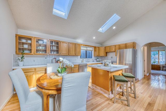 1205 Lincoln Avenue, Pacific Grove, CA 93950
